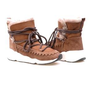 Pegia leather winter boots